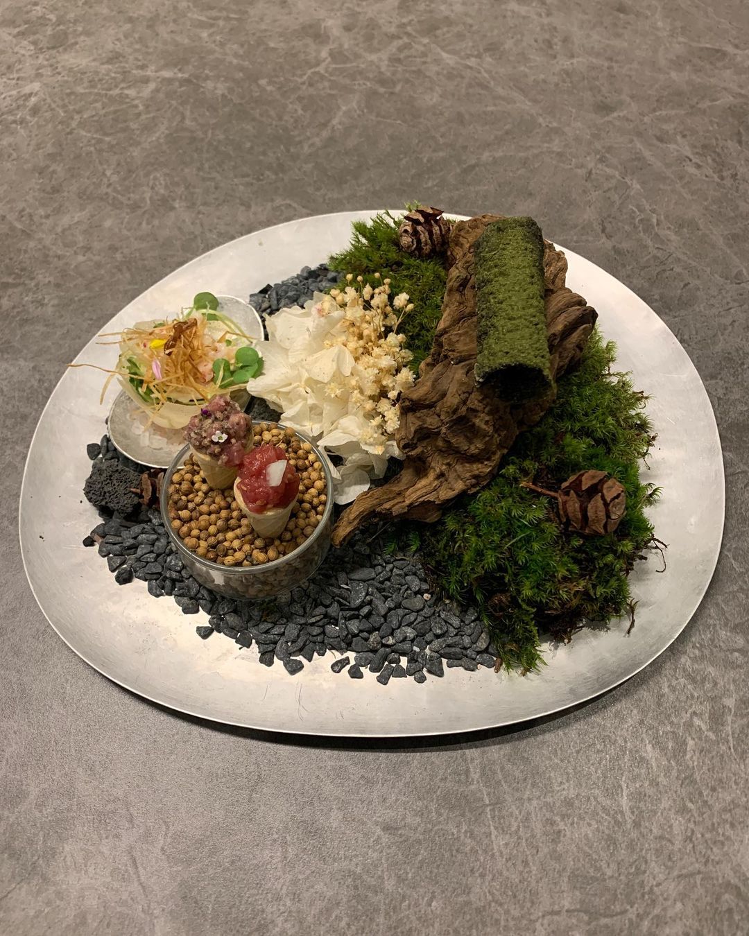 출처 : 고우가 광화문점 인스타그램 검색 결과