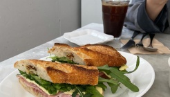 &meal 앤드밀 매장 이미지