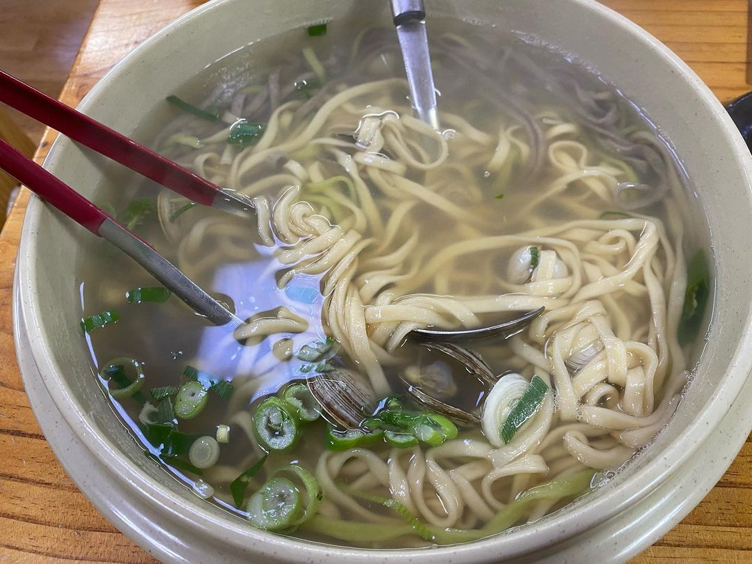 출처 : 이조칼국수 인스타그램 검색 결과