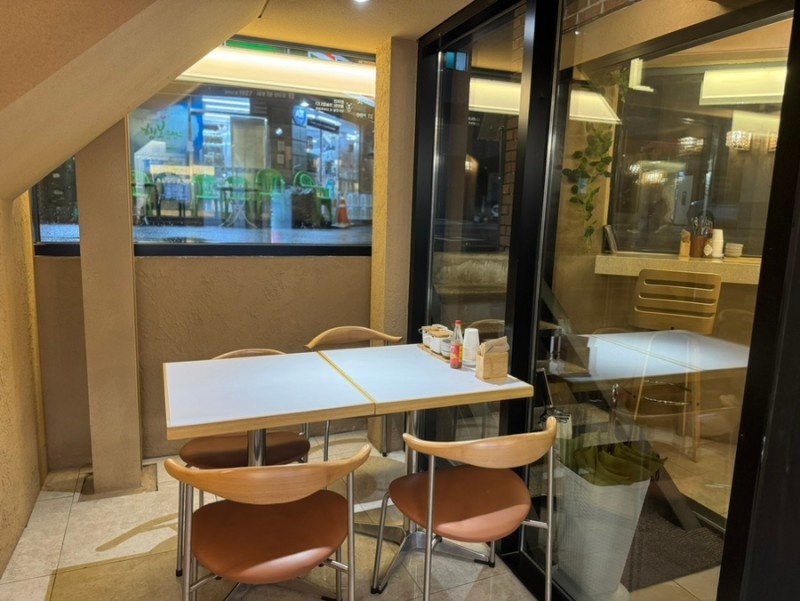 place_img