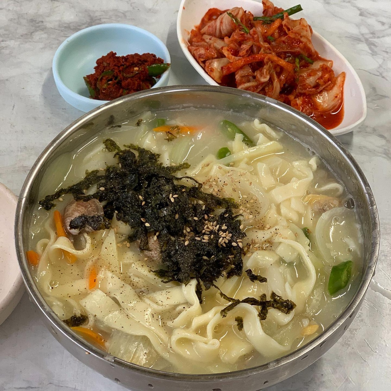 한강손칼국수 - 서울 강남, 중앙대 상도 | 맛집검색 식신