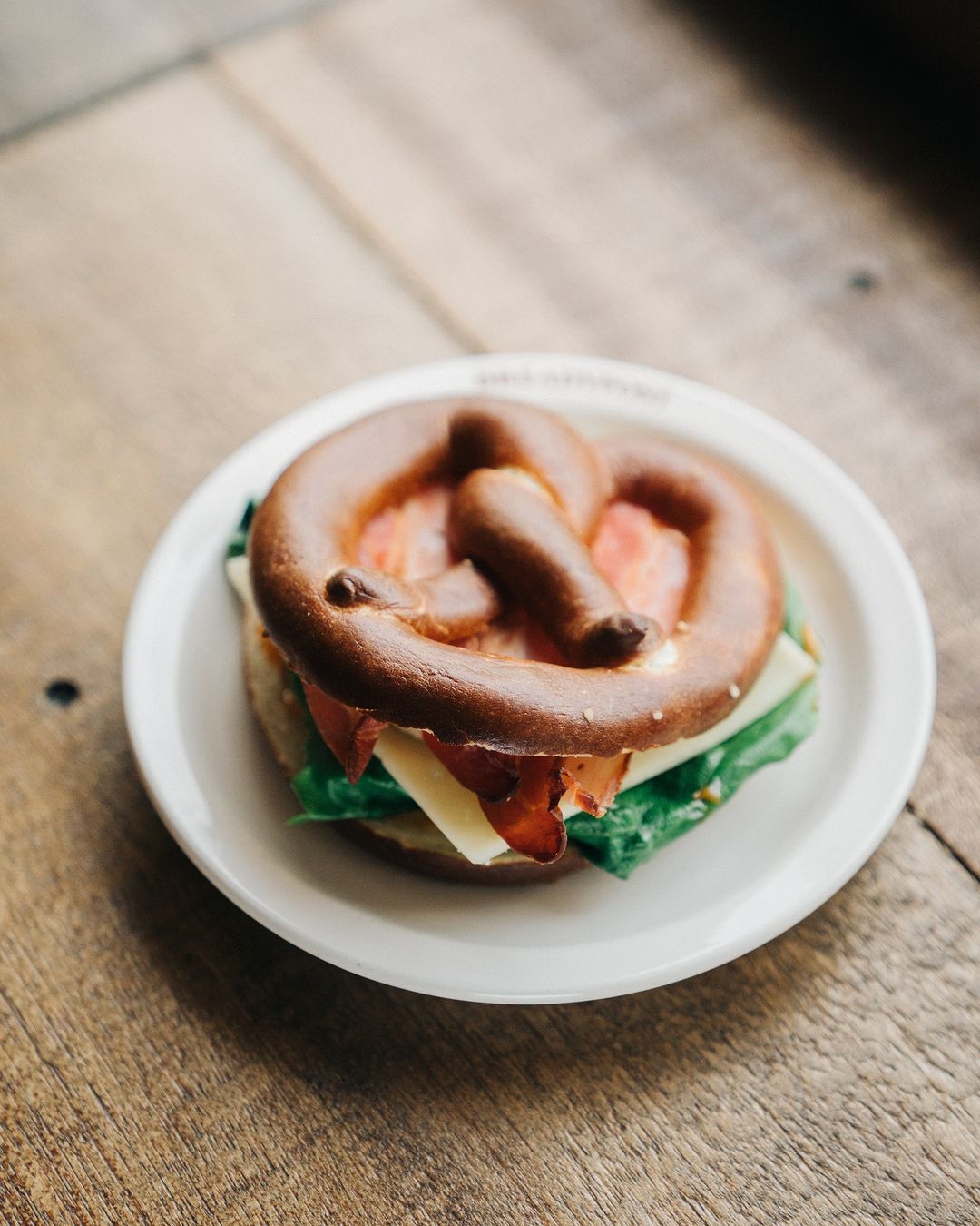 출처 : 브레디포스트 연남점 공식 인스타그램