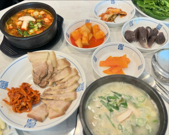 향기오국밥 , 대전광역시 서구 관저중로84번길 38 