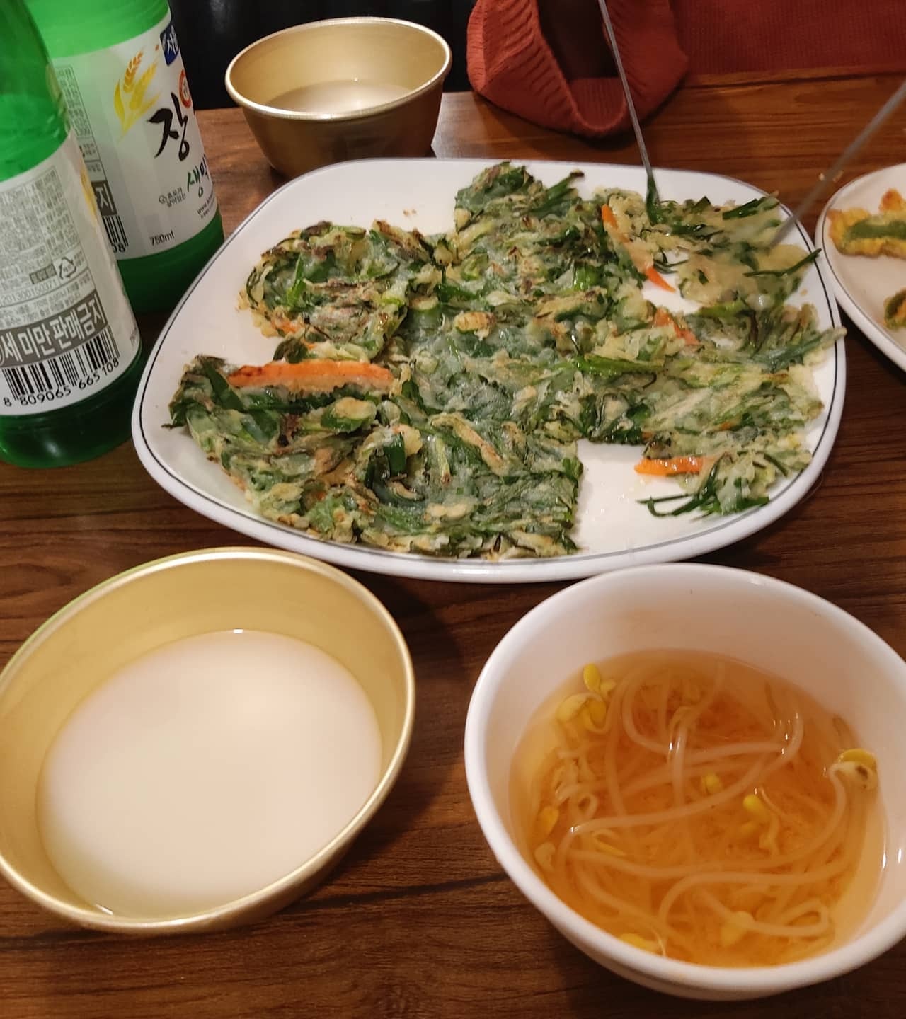 출처 : 충무로전집 인스타그램 검색 결과