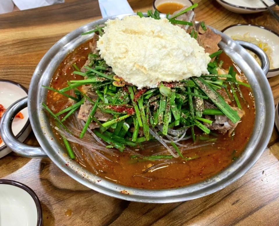 출처 : 강릉초당콩감자탕 인스타그램 검색 결과