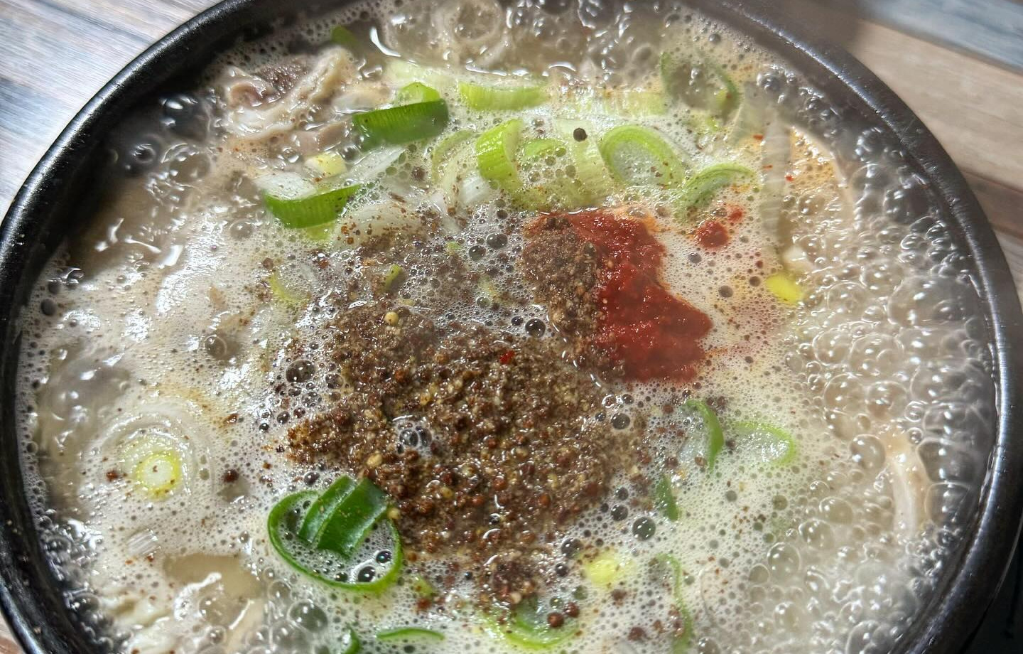출처 : 귀빈순대국 인스타그램 검색 결과