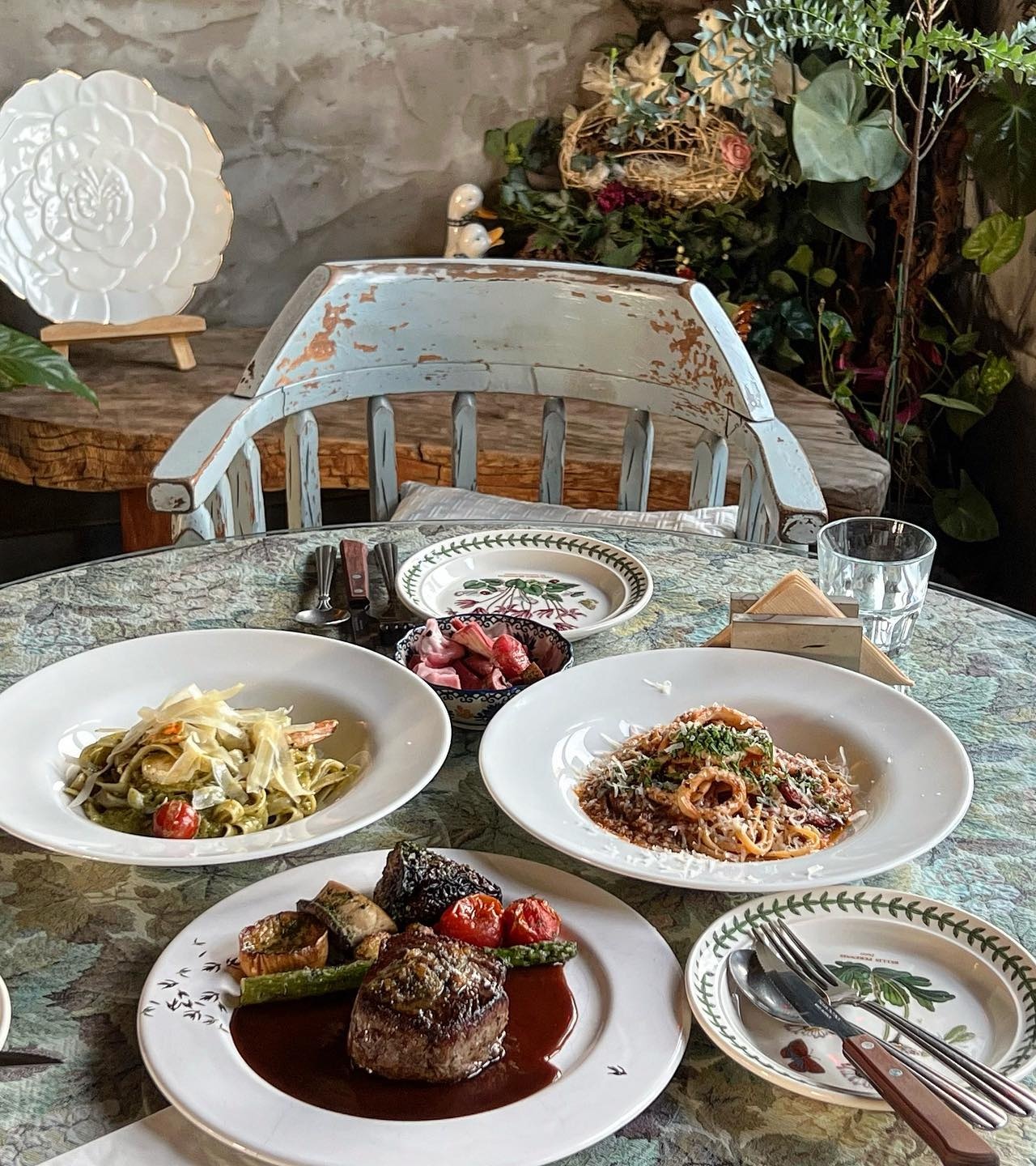 출처 : 포크웨이즈 인스타그램 검색 결과