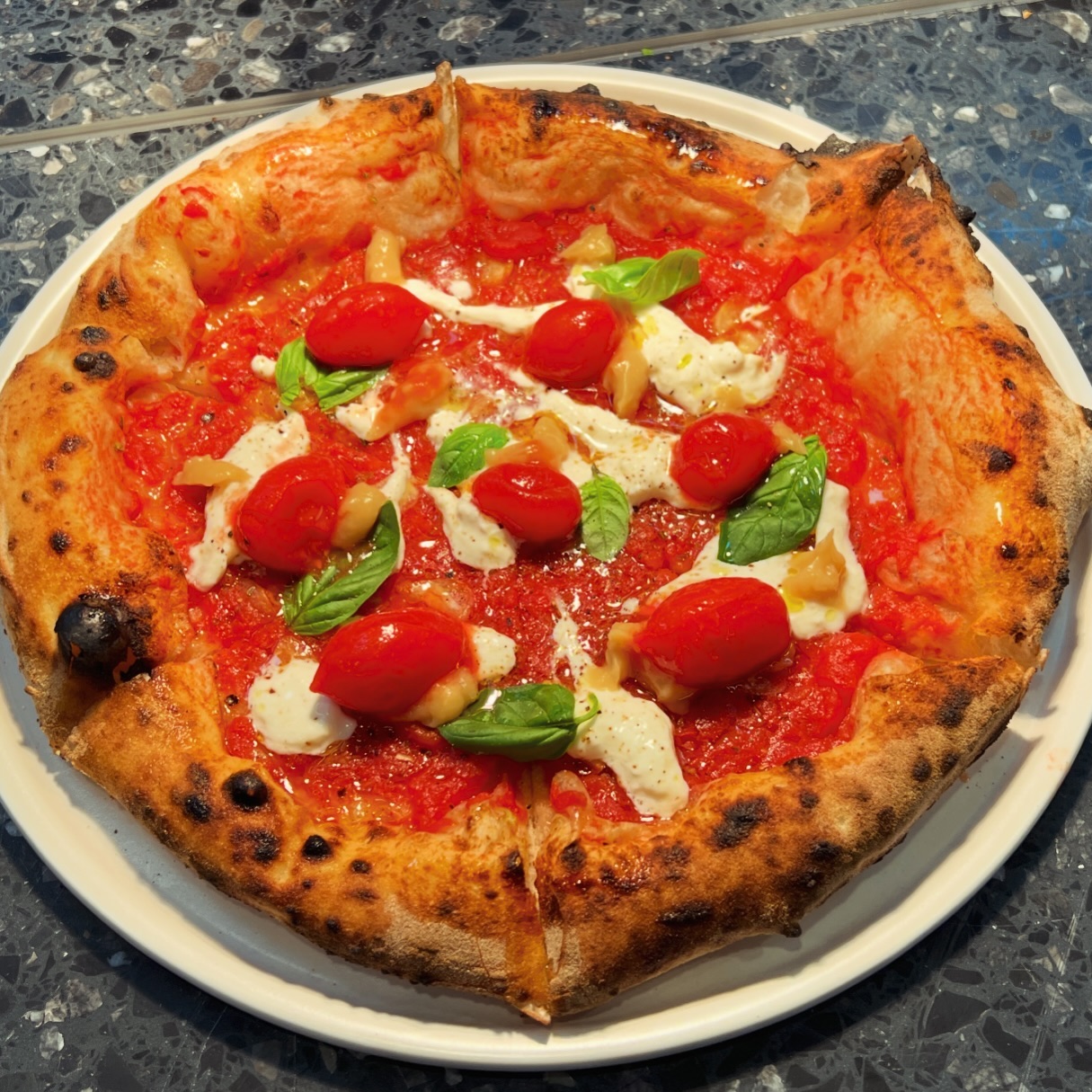 출처 : 피제리아디파올로 인스타그램 검색 결과