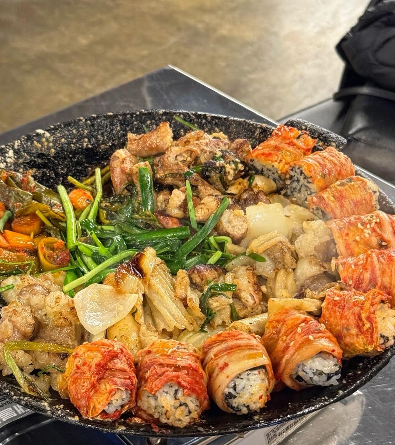 출처 : 원조마늘곱창 인스타그램 검색 결과