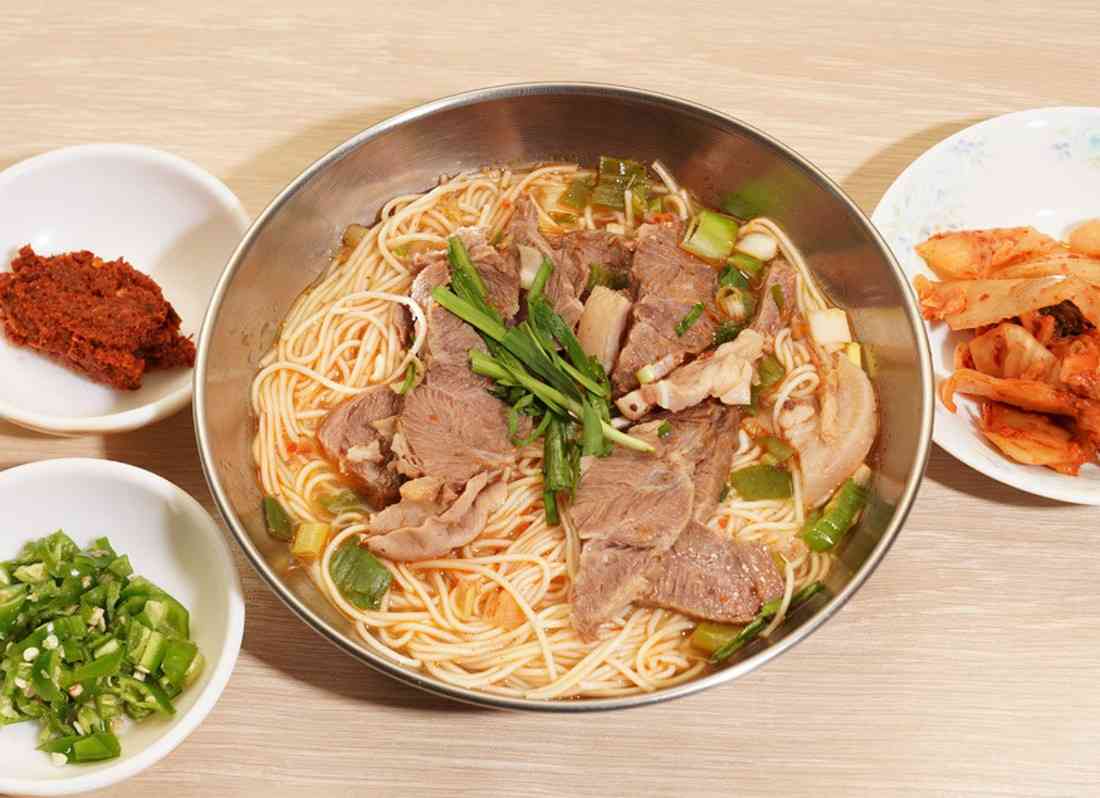 출처 : 만포순대국 돼지국밥 인스타그램 검색 결과
