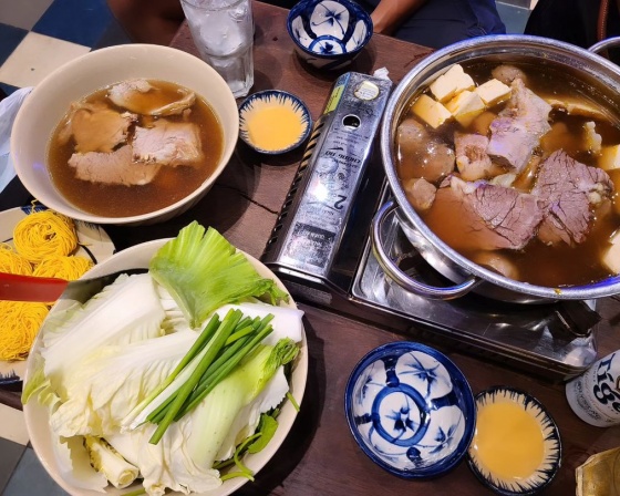 냐고(Lẩu bò Nhà gỗ - Sài Gòn) , 162 Đ. Lý Thái Tổ, Phường 1, Quận 3, Hồ Chí Minh, 베트남