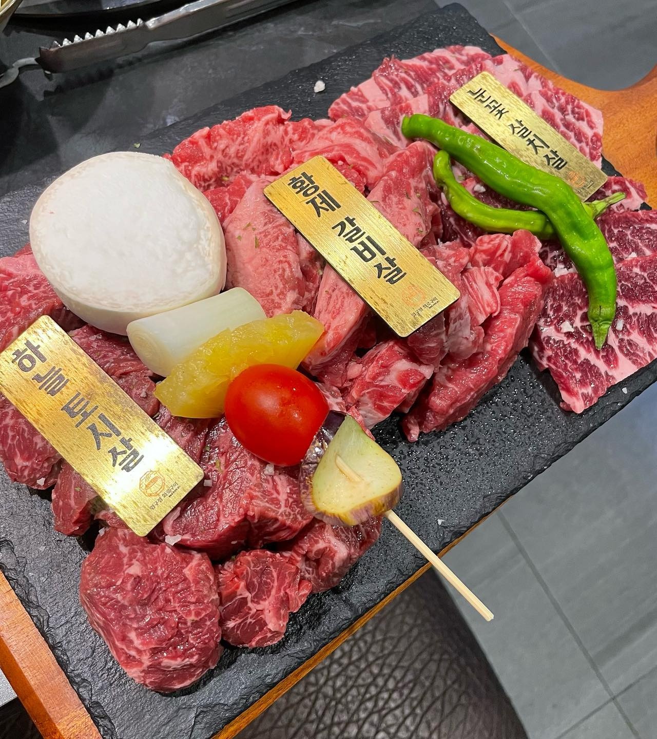 출처 : 압구정화로구이 용인동백점 인스타그램 검색 결과