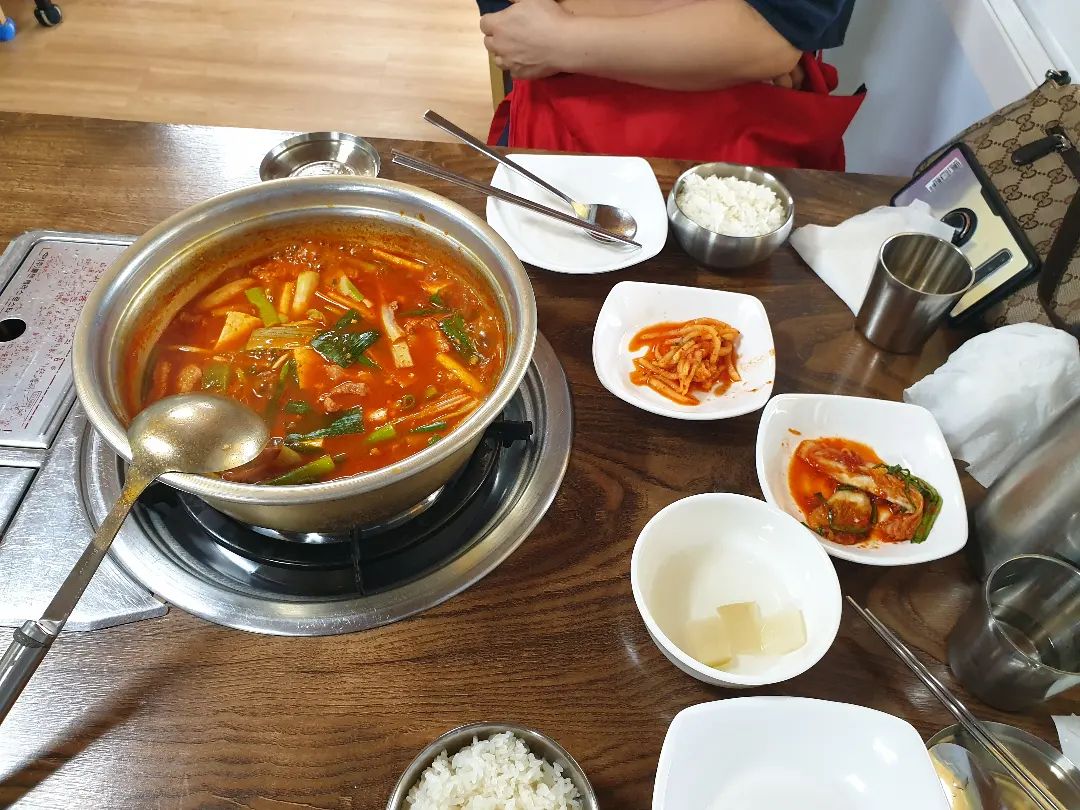 출처 : 정여사고추장찌개 인스타그램 검색 결과