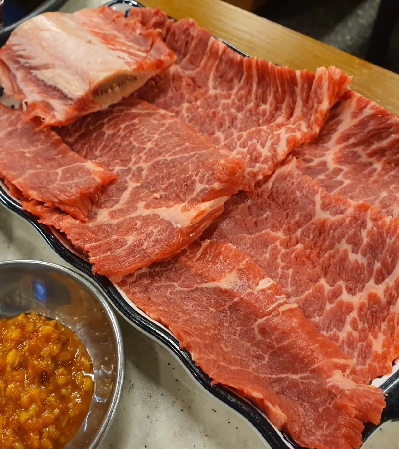 출처 : 백운축산 꽃갈비 강남점 인스타그램 검색 결과