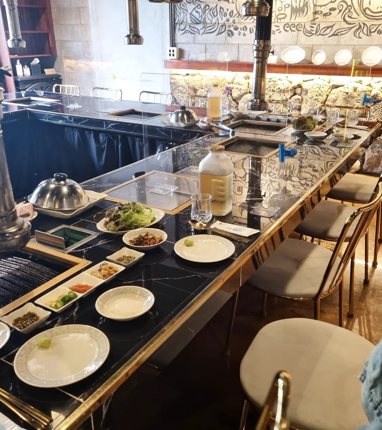 출처 : 제주영일 성산흑돼지 인스타그램 검색 결과