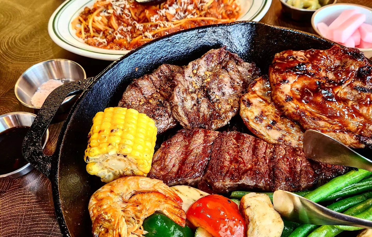 출처 : 러스틱스모크하우스 보정점 인스타그램 검색 결과