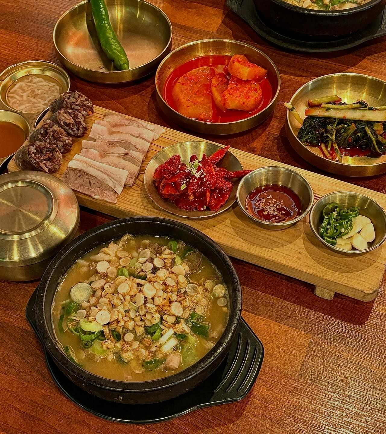 출처 : 금옥정 더덕순대국 융건릉 본 인스타그램 검색 결과