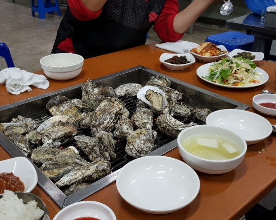1박2일굴구이식당 , 전라남도 여수시 돌산읍 안굴전길 53
