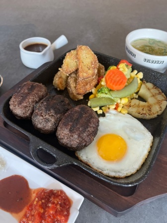 골드버그 , 서울특별시 용산구 한강대로 165
