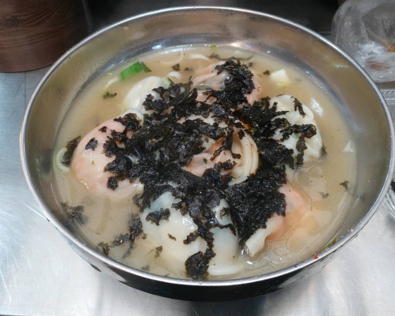 평창칼국수 , 서울특별시 종로구 동호로 405-4