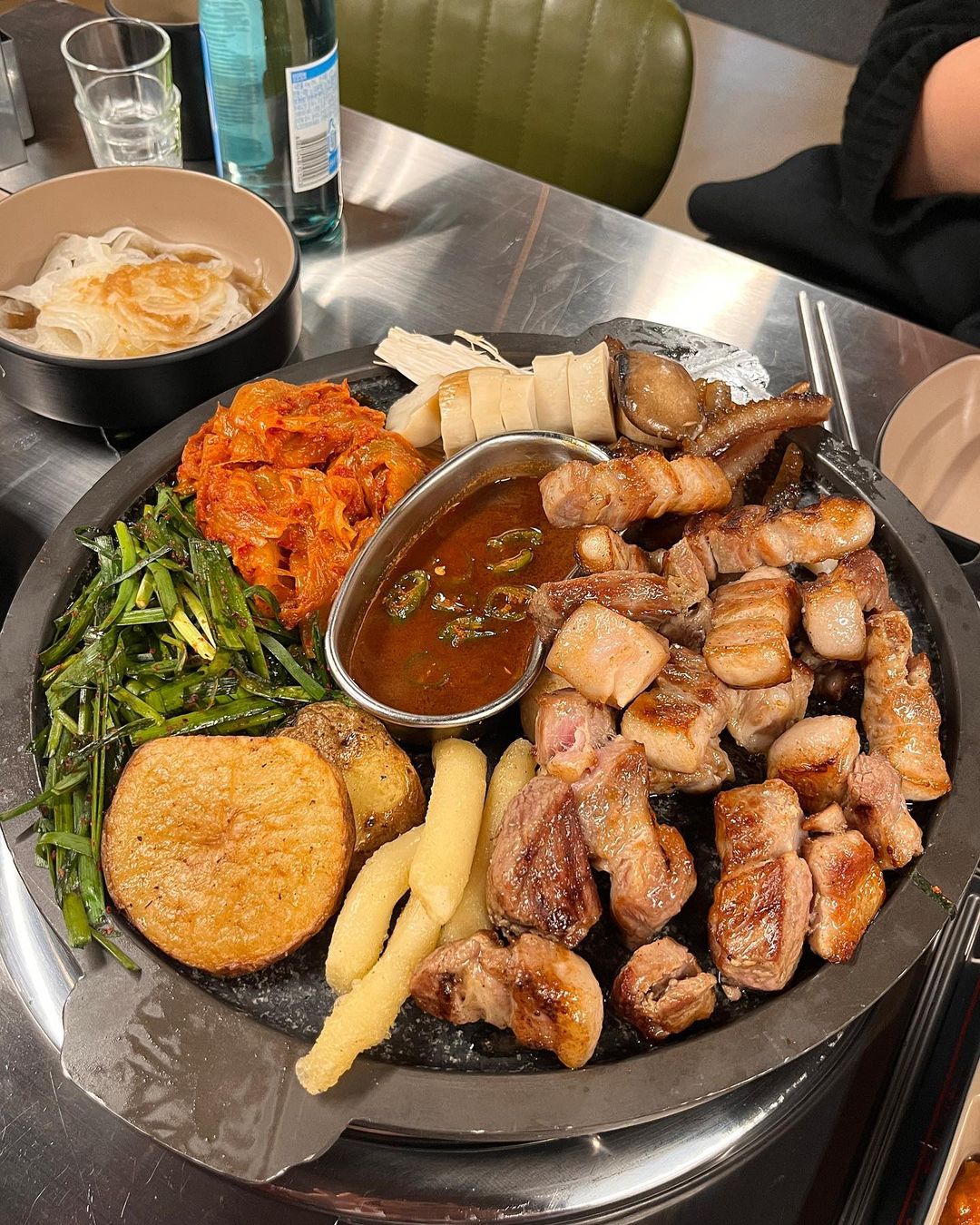돼봉삼겹살 영등포점 - 서울 강남, 영등포 신도림 신길 | 맛집검색 식신