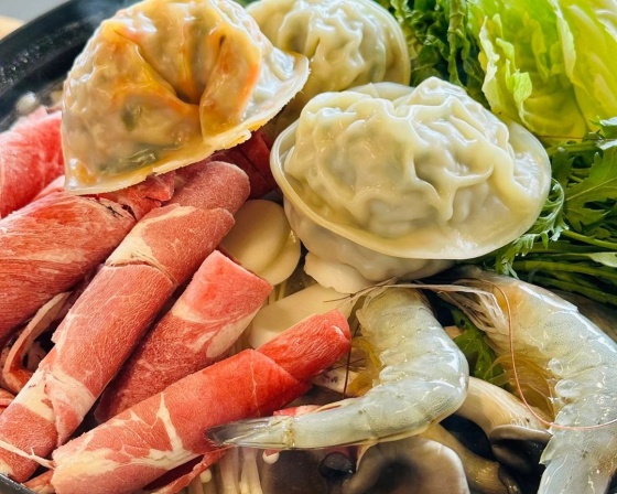 오미오미 수제만두전골&칡냉면 , 충청남도 천안시 동남구 북면 동평3길 10