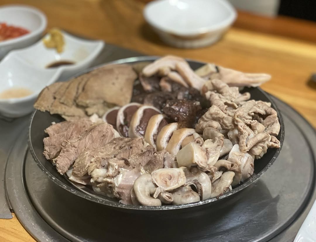 단골식당국밥 - 경남, 거창 | 맛집검색 식신