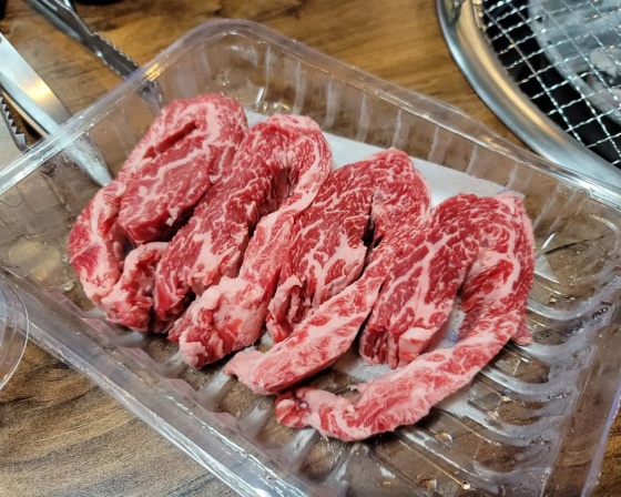 김평화의한우마을 