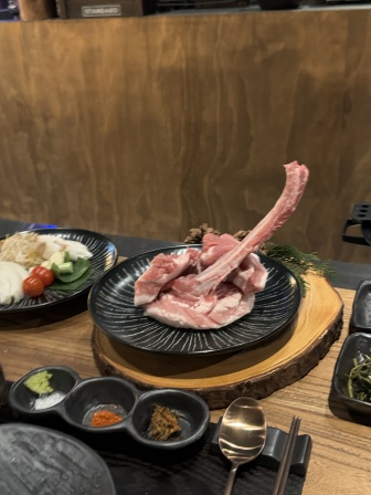 산돼지 해운대  , 부산광역시 해운대구 해운대로 571 