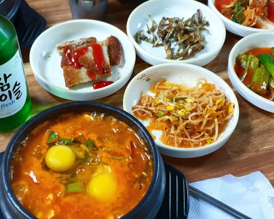 콩깍지 , 경기도 부천시 원미구 부일로191번길 26 우신프라자 
