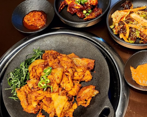 육석관 , 서울특별시 종로구 삼일대로15길 16 Lee's빌딩