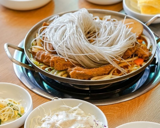 매운돼지등갈비찜 , 광주광역시 남구 군분로 163