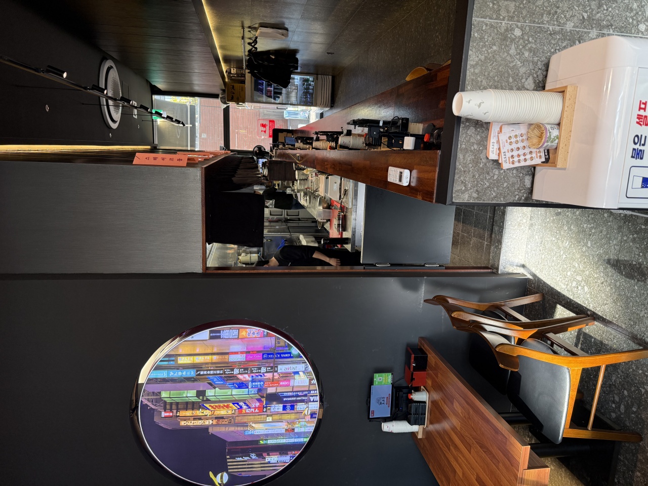 place_img