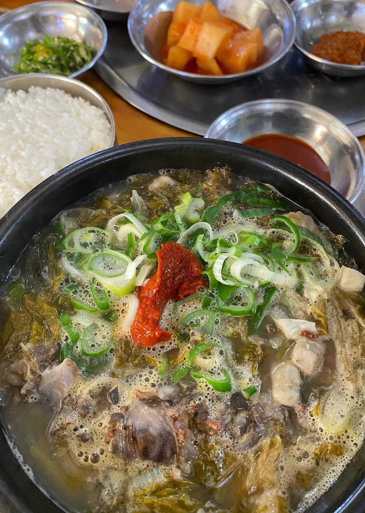 출처 : 일번지순대국 인스타그램 검색 결과