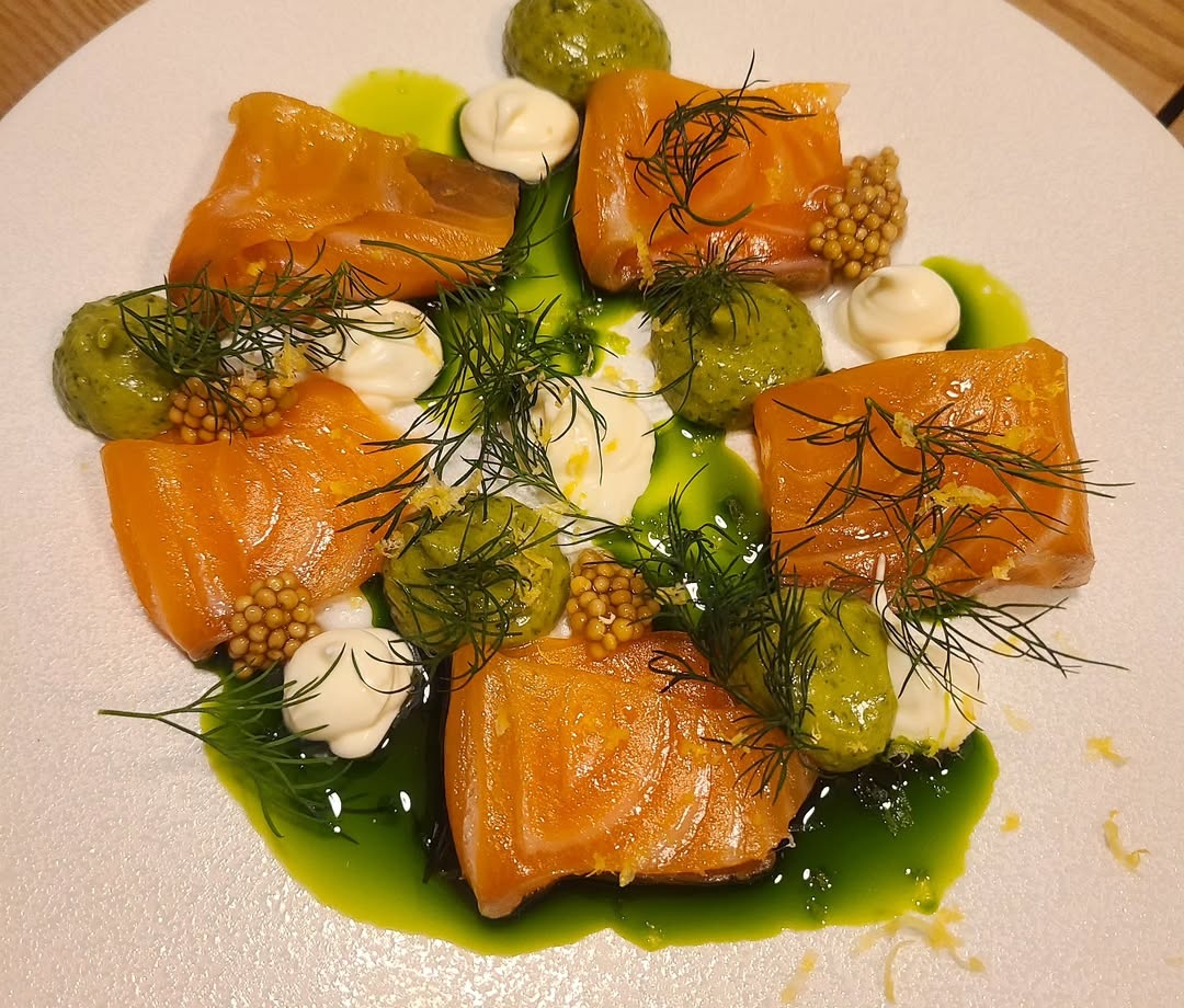 출처 : 엠바시 Embassy 인스타그램 검색 결과