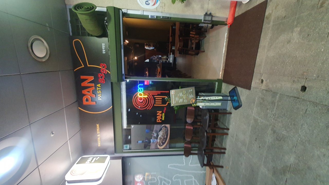 place_img