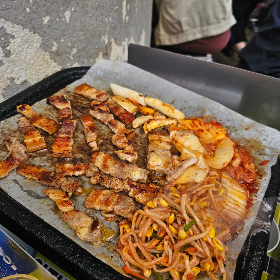 출처 : 향촌식당 인스타그램 검색 결과