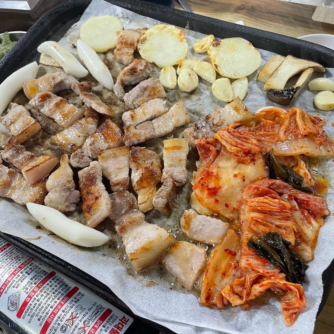 출처 : 향촌식당 인스타그램 검색 결과
