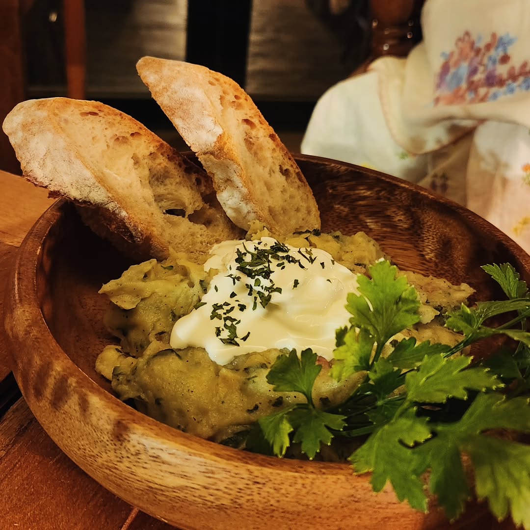 출처 : 숲길 holzwege 공식 인스타그램