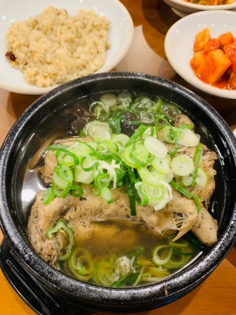 방잇골, 방이 능이버섯 백숙 삼계탕 방이본점 , 서울특별시 송파구 위례성대로18길 31-14