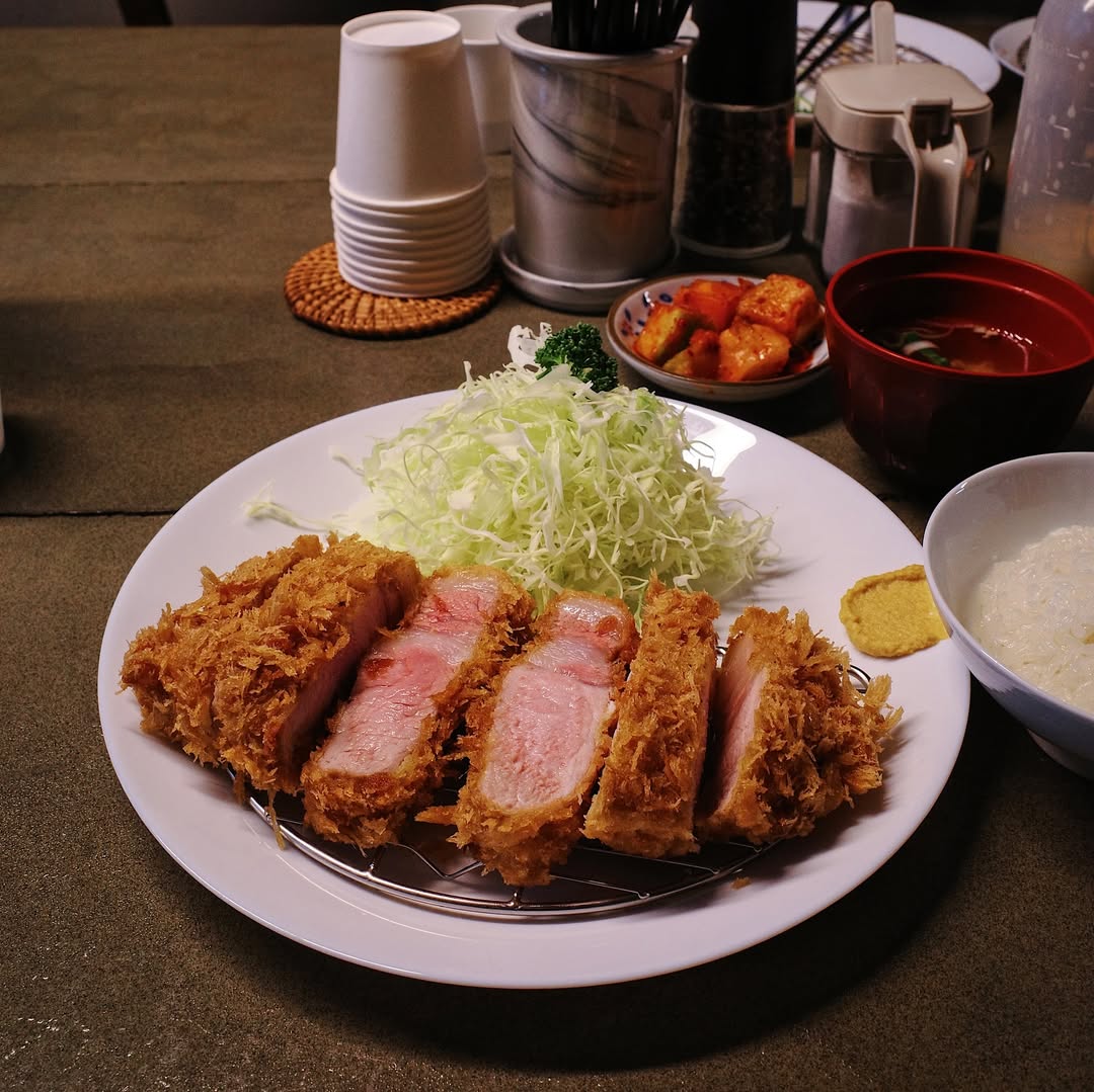 출처 : 돈까스광명 인스타그램 검색 결과