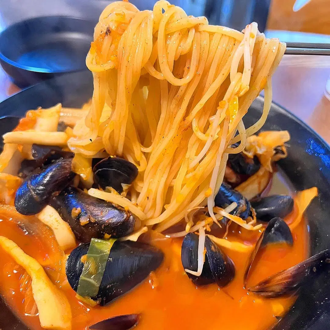 행복짬뽕 , 충청북도 충주시 행정7길 30