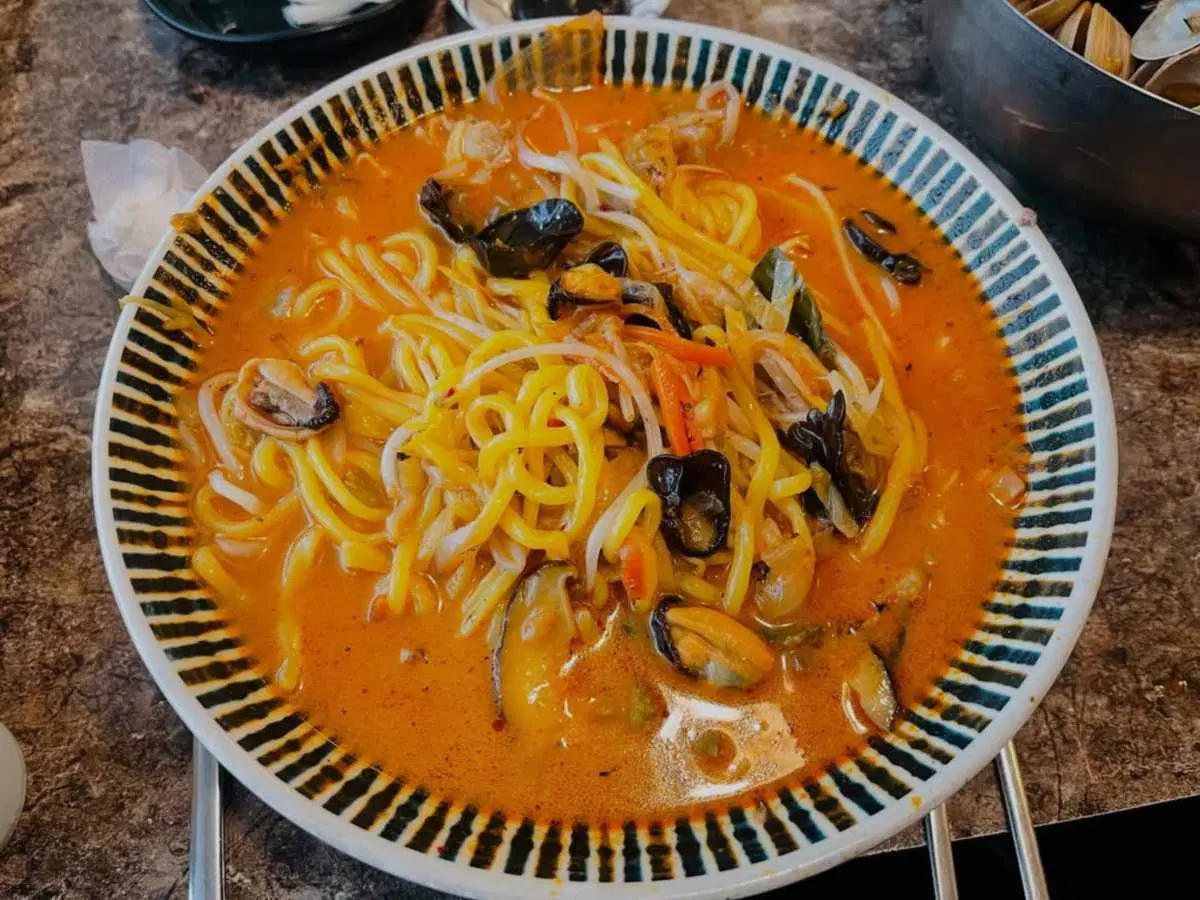 출처 : 갈마짬뽕 인스타그램 검색 결과