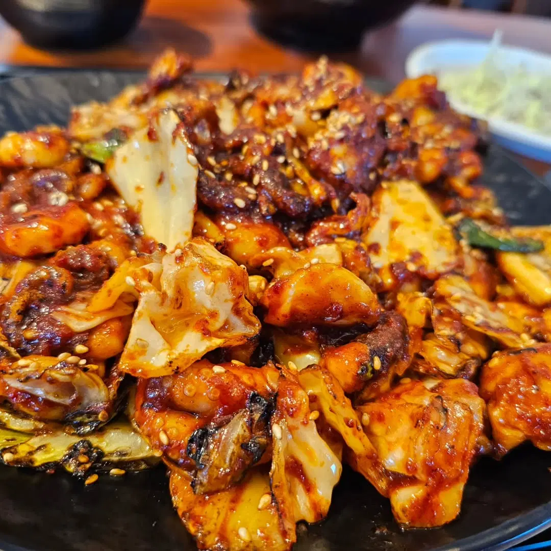 돗가비불쭈꾸미 동천점 , 경기도 용인시 수지구 고기로 61 1층일부호