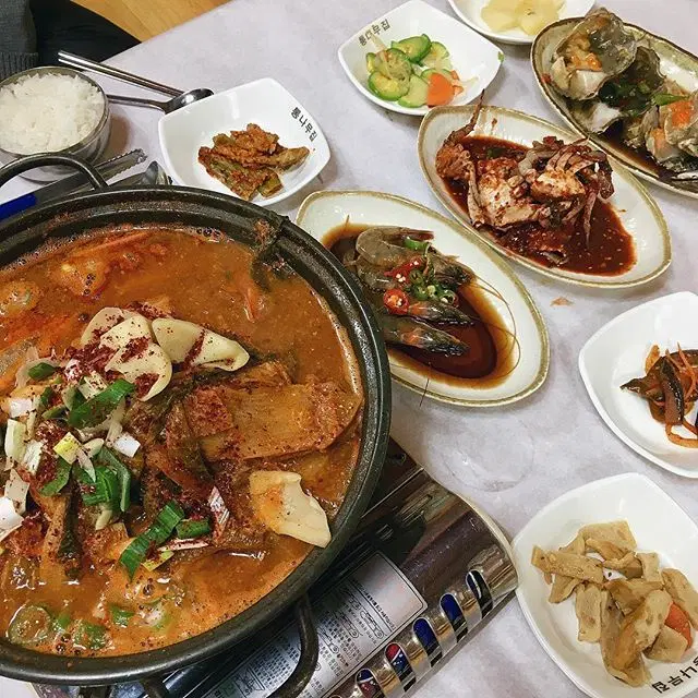 딴뚝통나무집식당 매장 이미지