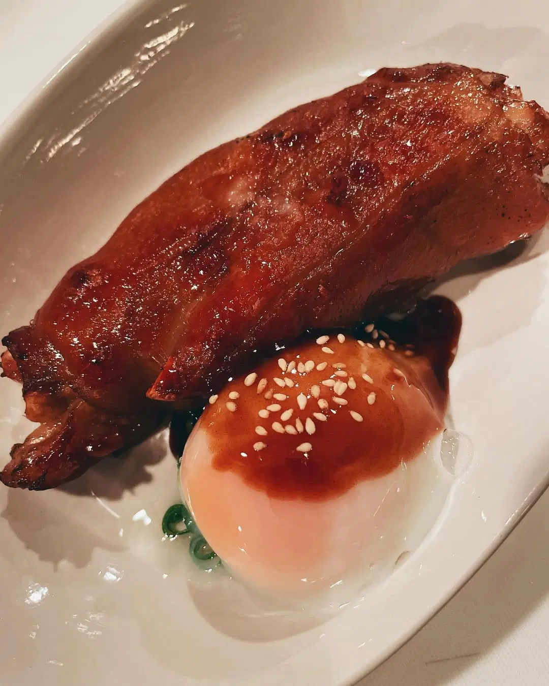 Tonsoku Bchan(돈조쿠 비이짱) , 2 Chome-4-19 Higashishinsaibashi, Chuo Ward, Osaka, 542-0083 일본