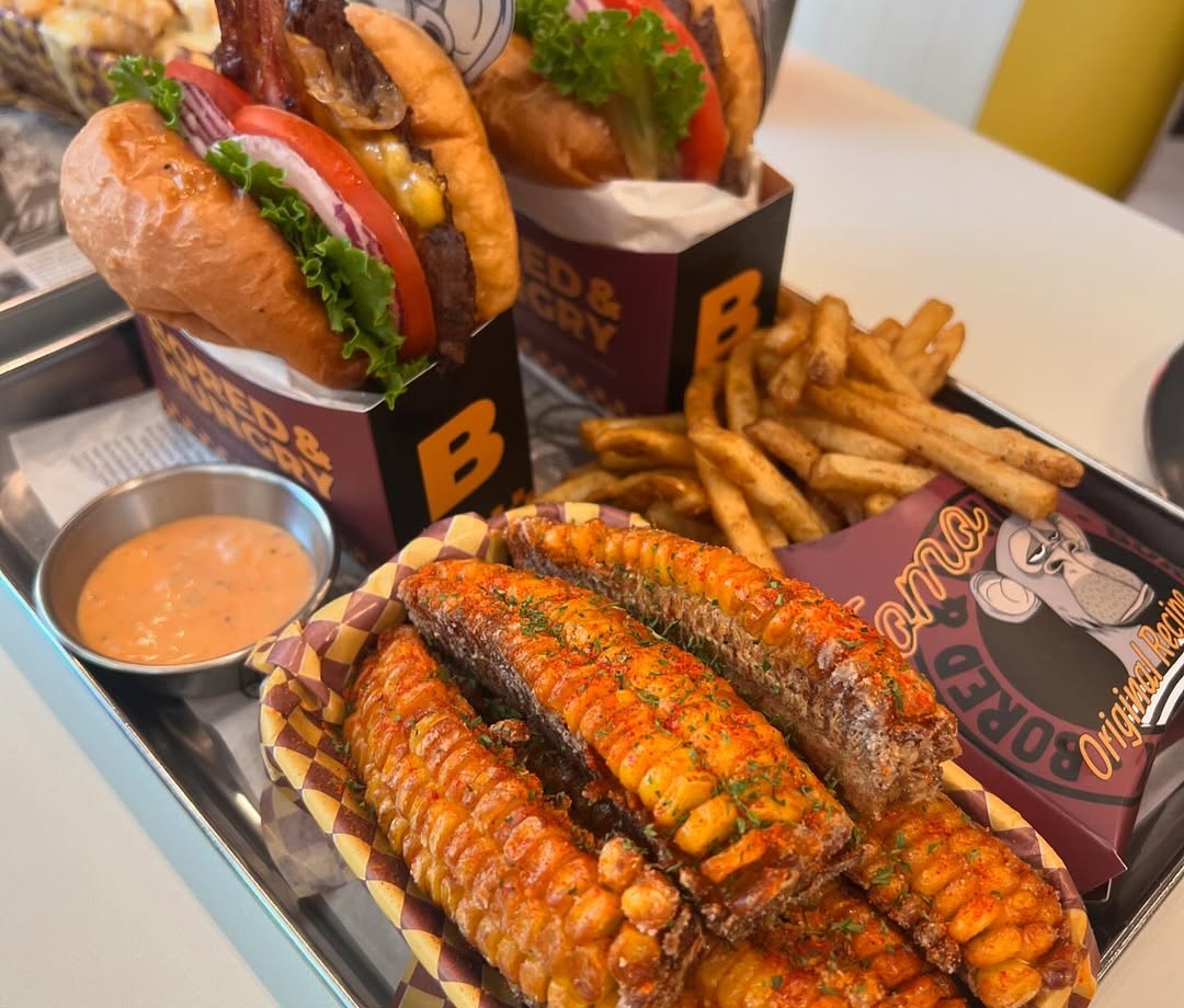 출처 : 보어드앤헝그리 성수 인스타그램 검색 결과