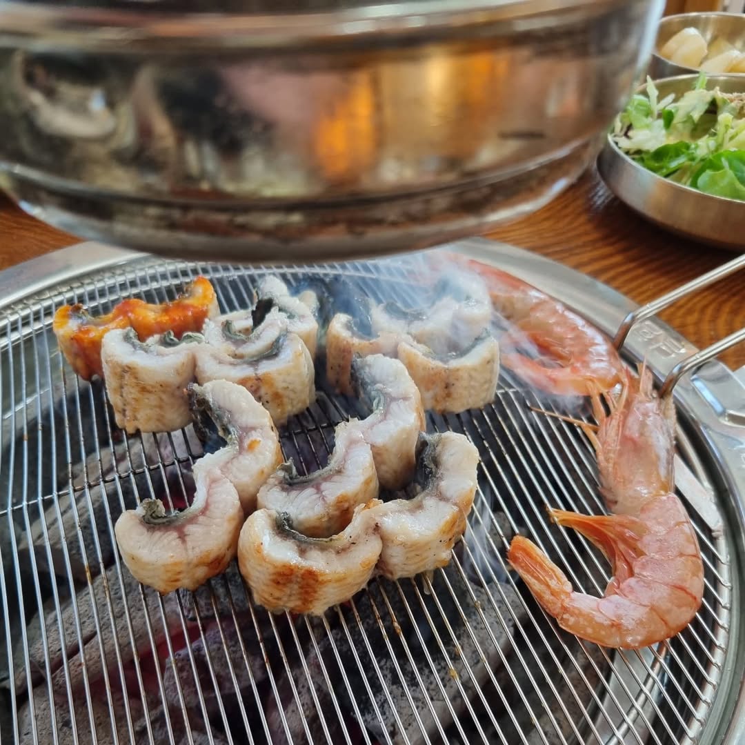 출처 : 외포리숯불장어 인스타그램 검색 결과