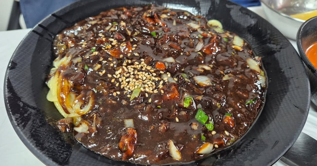 출처 : 산동반점 인스타그램 검색 결과