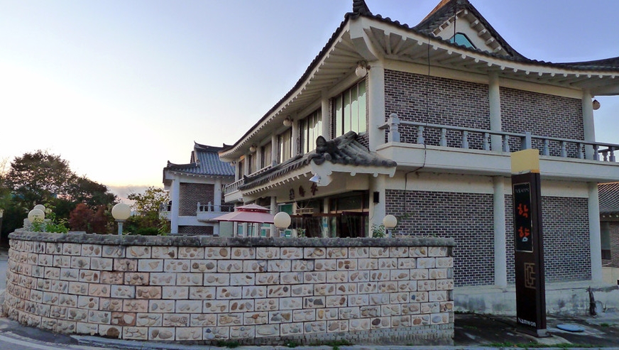 place_img